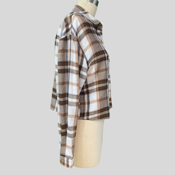SELFIE CROPPED FLANNEL SHIRT, SIZE JR. L and ARIZONA CROPPED JEANS, SIZE 9 - Picture 5 of 5